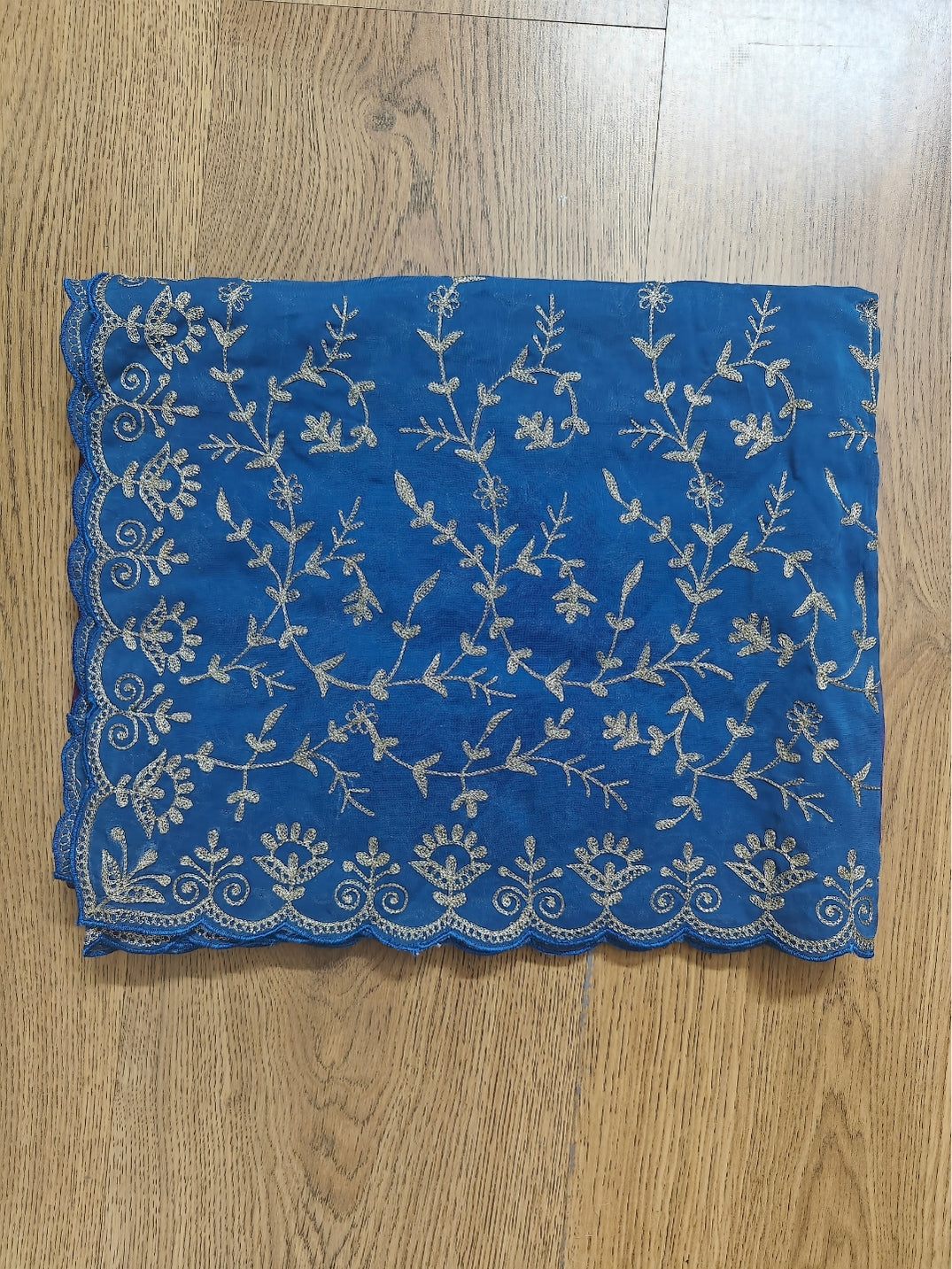 Aari Hand Embroidered Shaded Dupatta