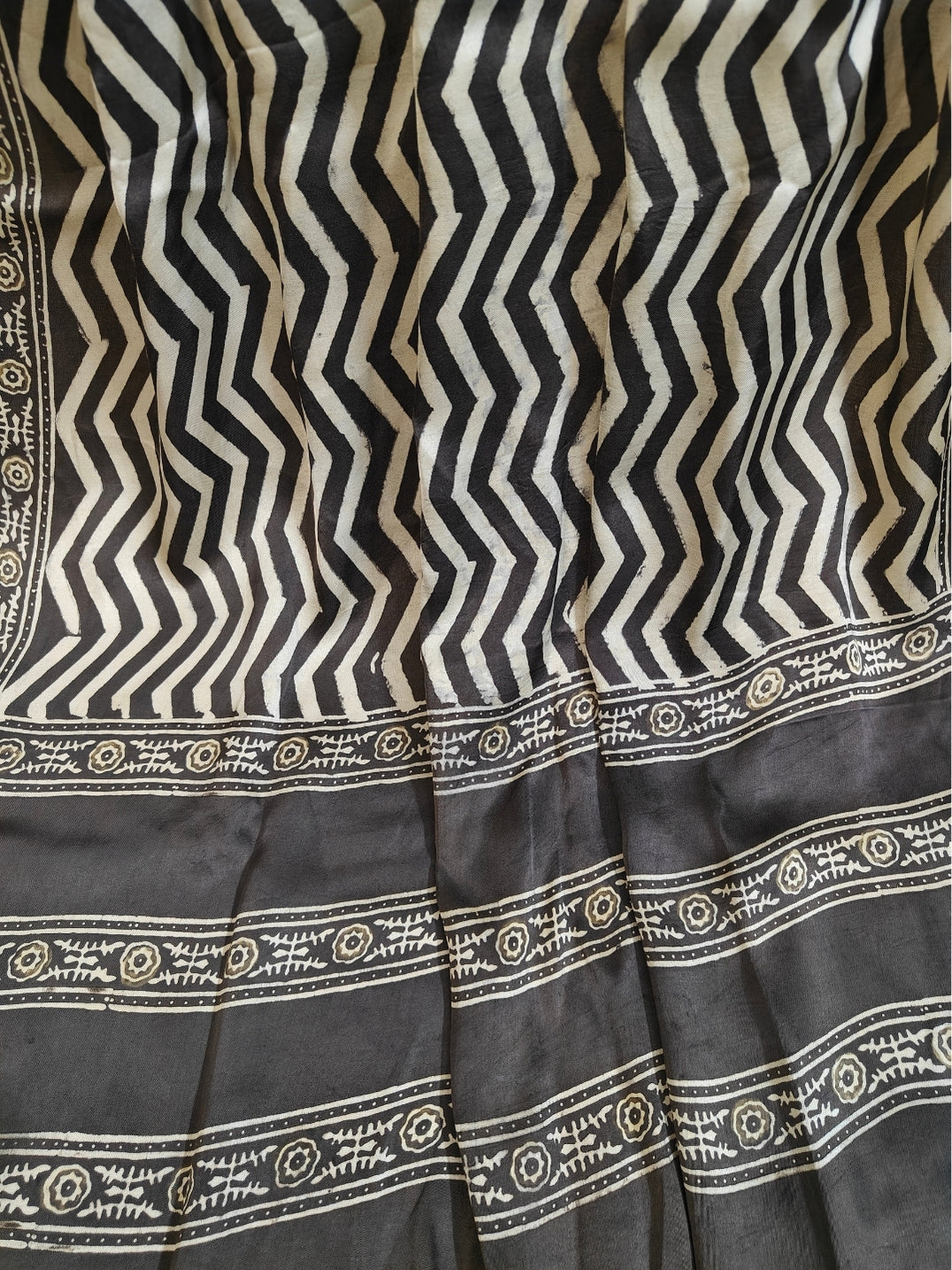 Handblock Ajrak Dupatta