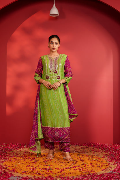Paro Bandhani Suit Set