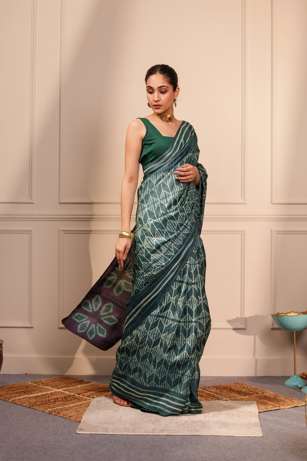Maahira Grey Tussar Shibori Handcrafted Saree