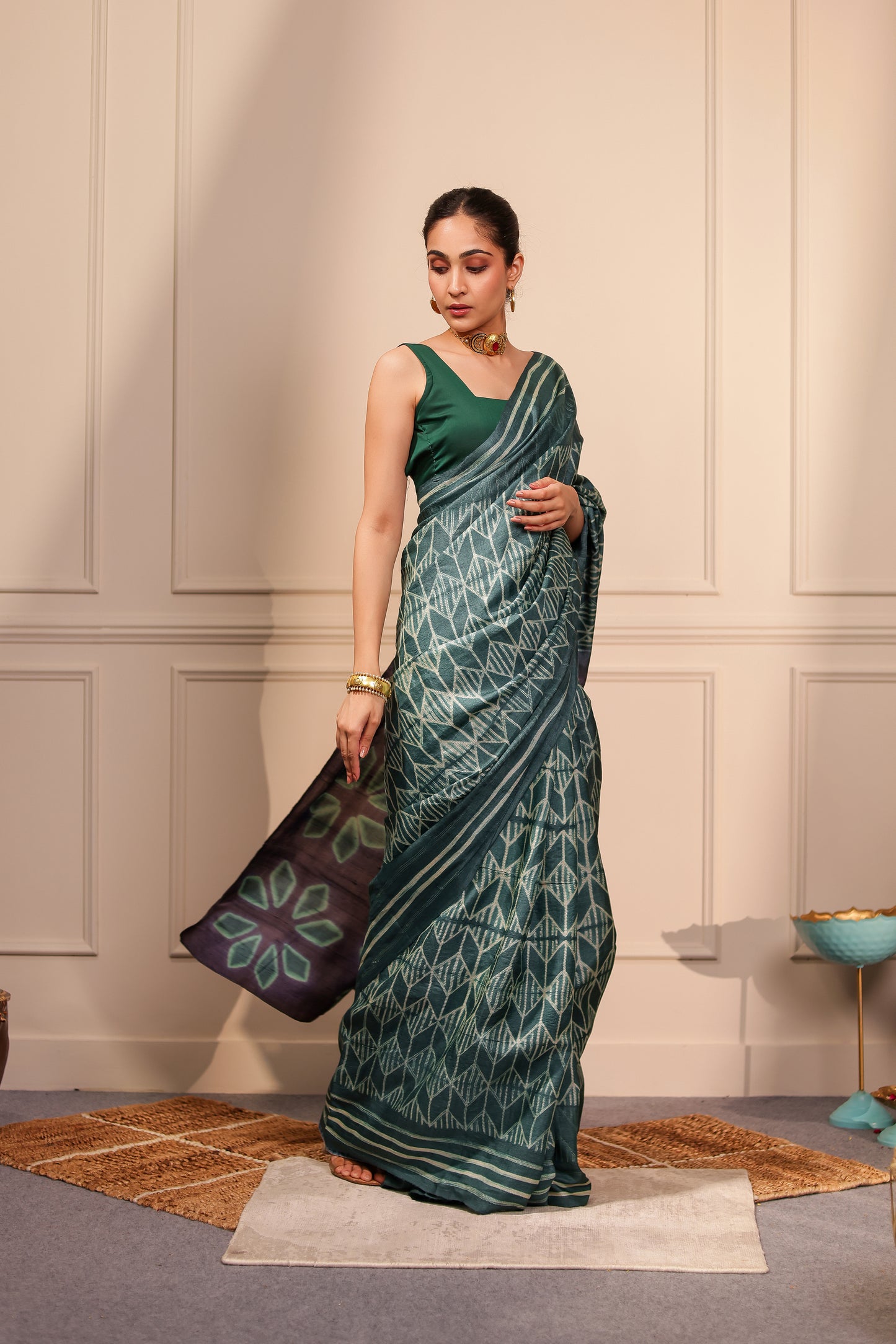 MAAHIRA GREY TUSSAR SHIBORI HANDCRAFTED SAREE
